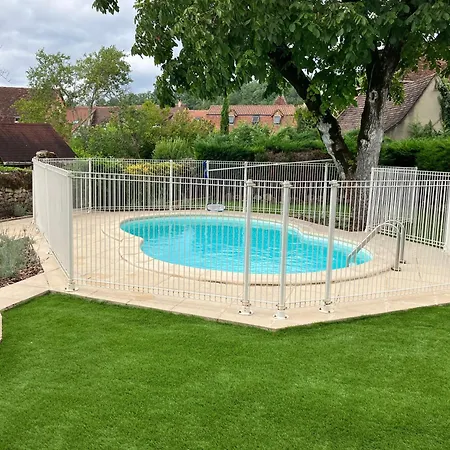 La Grange Du Noyer Сasa de vacaciones Cornac